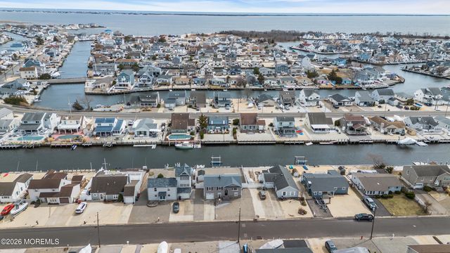 71 Ronald Avenue S, Bayville, NJ 08721