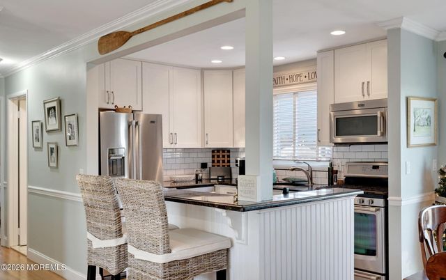 71 Ronald Avenue S, Bayville, NJ 08721