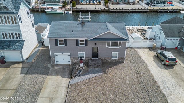 71 Ronald Avenue S, Bayville, NJ 08721
