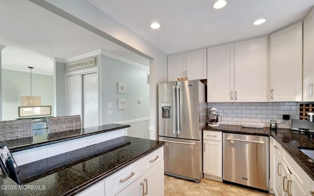 71 Ronald Avenue S, Bayville, NJ 08721