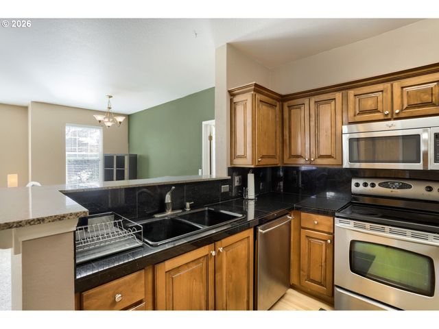 1231 Ne HORIZON Loop 209, Hillsboro, OR 97124