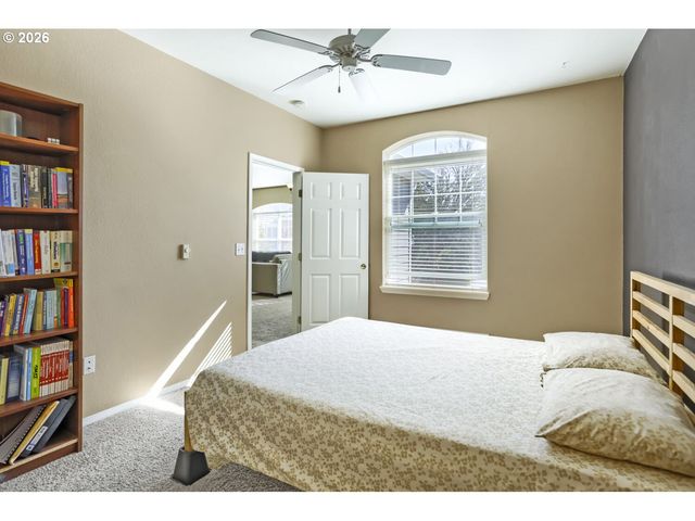 1231 Ne HORIZON Loop 209, Hillsboro, OR 97124
