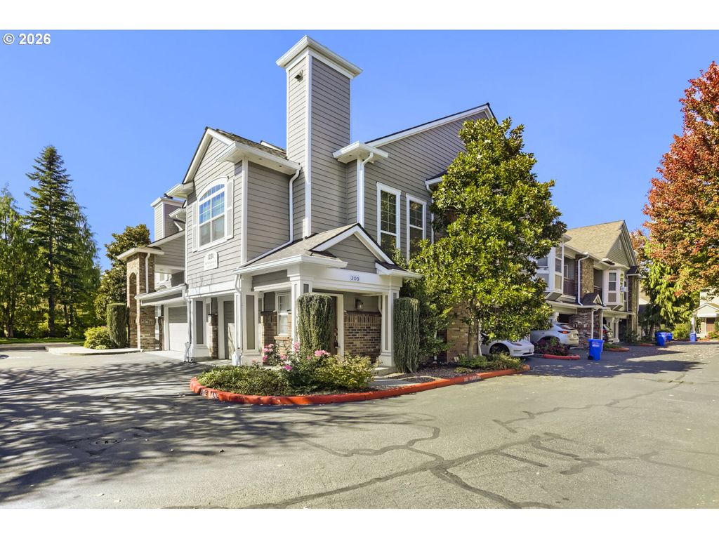 1231 Ne HORIZON Loop 209, Hillsboro, OR 97124