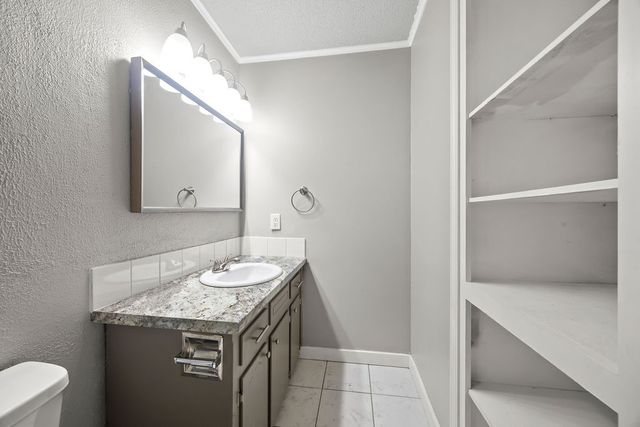 34 Hinckley Circle, Bella Vista, AR 72714