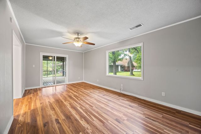 34 Hinckley Circle, Bella Vista, AR 72714