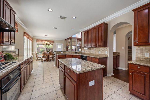 1501 Weathered Wood Lane, Garland, TX 75040