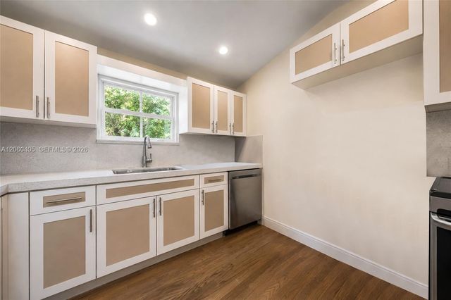 1324 Normandy Drive, Miami Beach, FL 33141