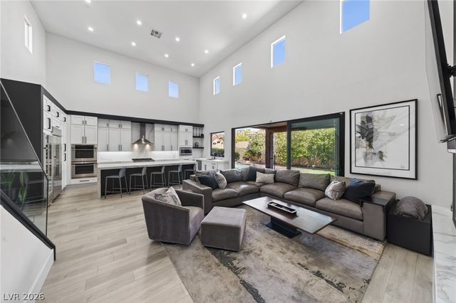 11392 Rancho Villa Verde Place, Las Vegas, NV 89138