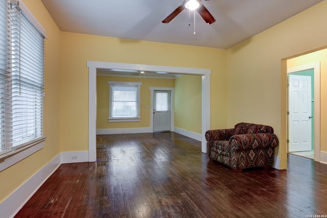 332 Avondale Ave., San Antonio, TX 78223