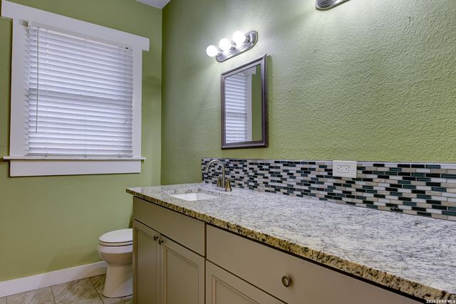 332 Avondale Ave., San Antonio, TX 78223