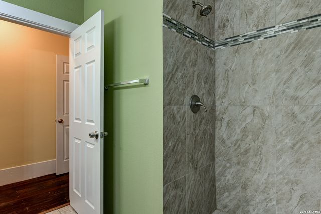 332 Avondale Ave., San Antonio, TX 78223