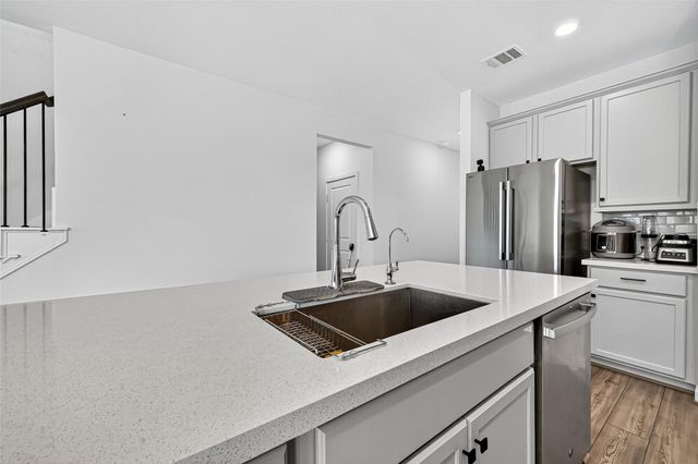 9703 Arrigoni Creek Drive, Cypress, TX 77433