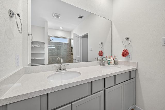 9703 Arrigoni Creek Drive, Cypress, TX 77433