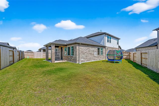 9703 Arrigoni Creek Drive, Cypress, TX 77433