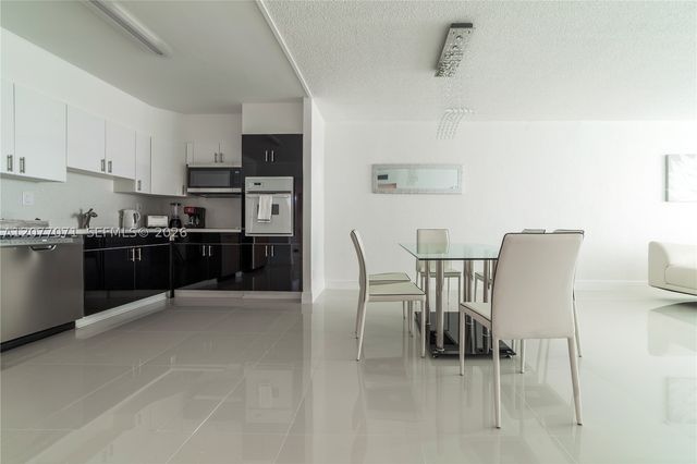 19390 Collins Ave 419, Sunny Isles Beach, FL 33160