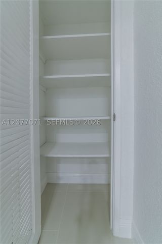 19390 Collins Ave 419, Sunny Isles Beach, FL 33160