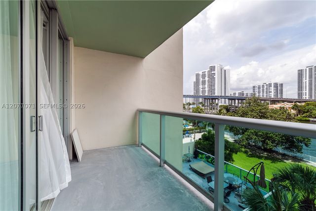 19390 Collins Ave 419, Sunny Isles Beach, FL 33160