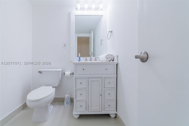 19390 Collins Ave 419, Sunny Isles Beach, FL 33160
