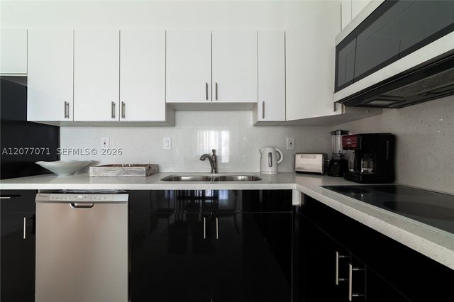 19390 Collins Ave 419, Sunny Isles Beach, FL 33160