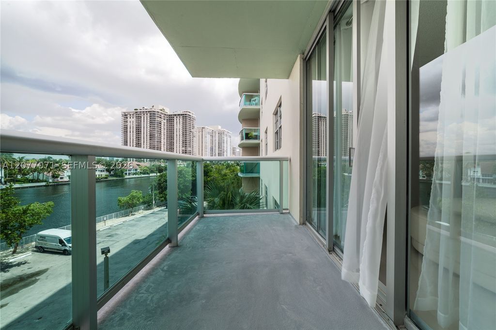 19390 Collins Ave 419, Sunny Isles Beach, FL 33160