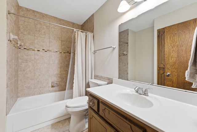 1533 79th Avenue N, Brooklyn Park, MN 55444