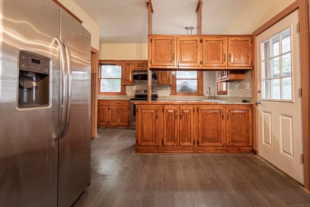 62 Burton Street, Hartford, CT 06112