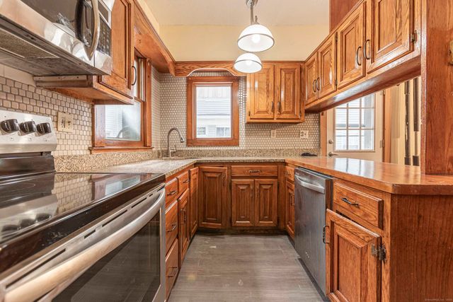 62 Burton Street, Hartford, CT 06112