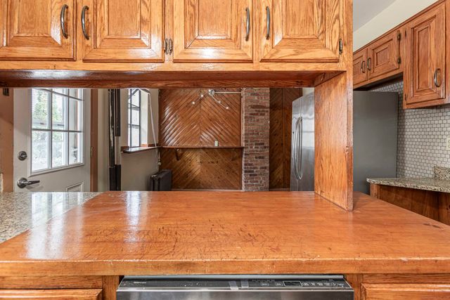 62 Burton Street, Hartford, CT 06112