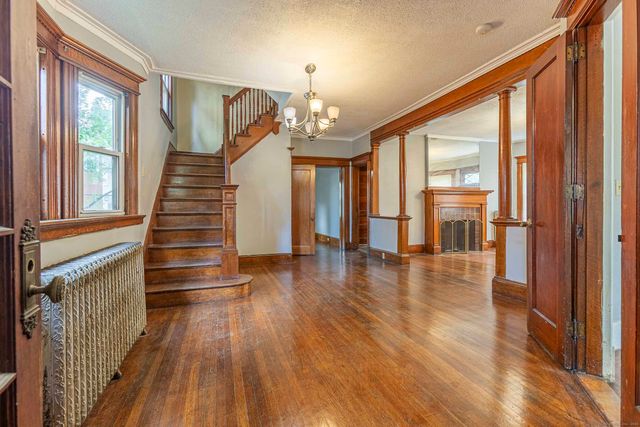 62 Burton Street, Hartford, CT 06112