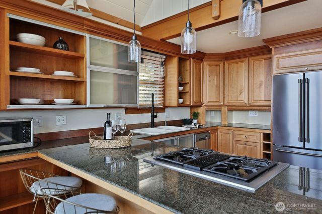 2282 Whidbey Shores Road, Langley, WA 98260