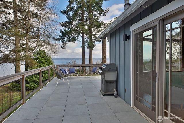 2282 Whidbey Shores Road, Langley, WA 98260