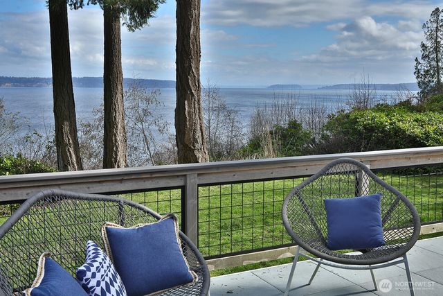 2282 Whidbey Shores Road, Langley, WA 98260
