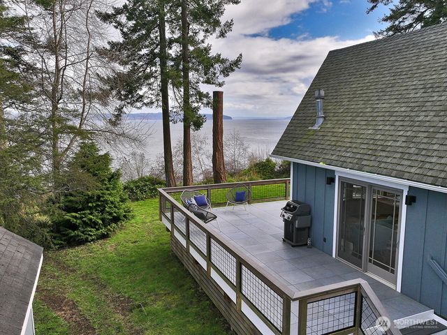 2282 Whidbey Shores Road, Langley, WA 98260