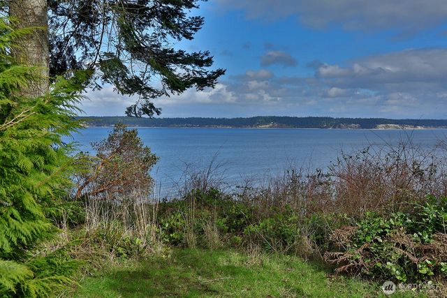 2282 Whidbey Shores Road, Langley, WA 98260