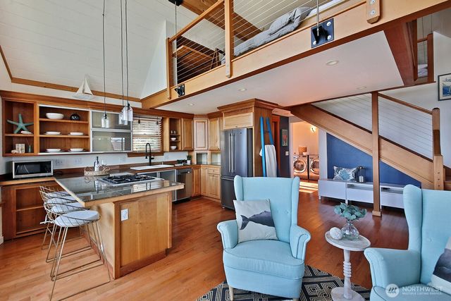 2282 Whidbey Shores Road, Langley, WA 98260