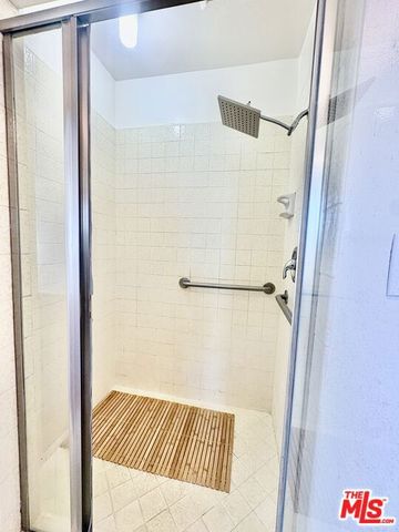 7428 W 81St Street, Los Angeles, CA 90045