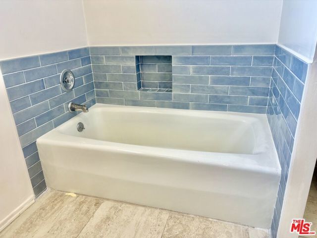 7428 W 81St Street, Los Angeles, CA 90045
