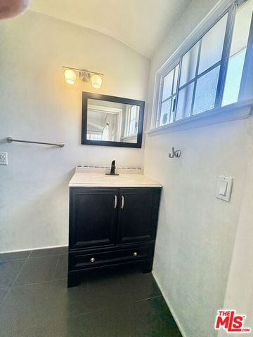 7428 W 81St Street, Los Angeles, CA 90045