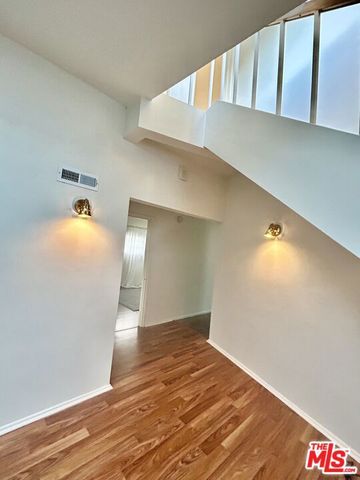 7428 W 81St Street, Los Angeles, CA 90045