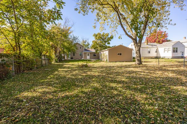209 N Hunter Street, Thornton, IL 60476