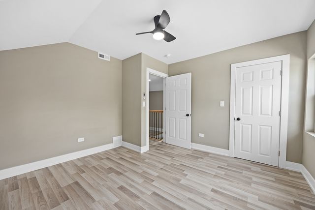 209 N Hunter Street, Thornton, IL 60476