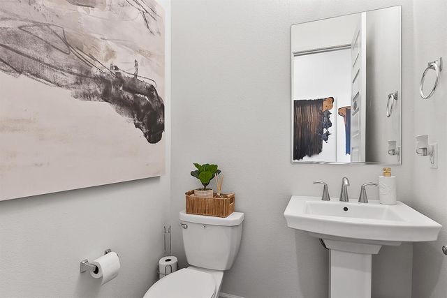 4773 Iron Bird Dr, Folsom, CA 95630