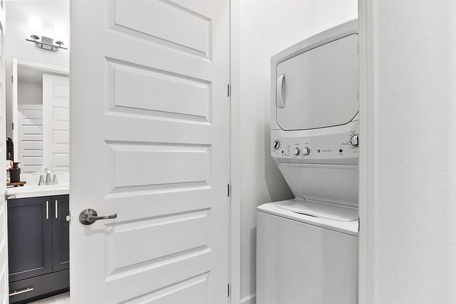 4773 Iron Bird Dr, Folsom, CA 95630