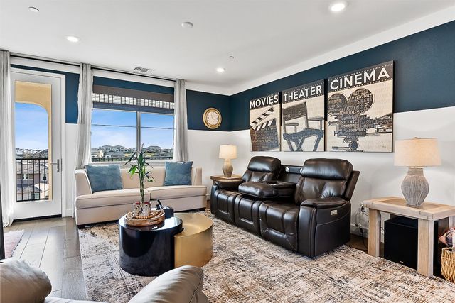 4773 Iron Bird Dr, Folsom, CA 95630