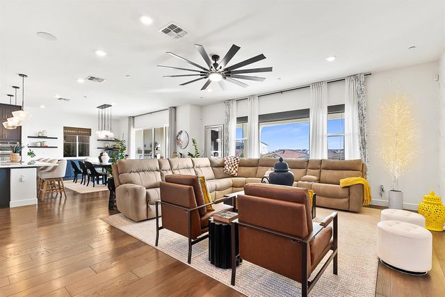 4773 Iron Bird Dr, Folsom, CA 95630