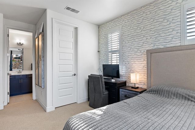 4773 Iron Bird Dr, Folsom, CA 95630