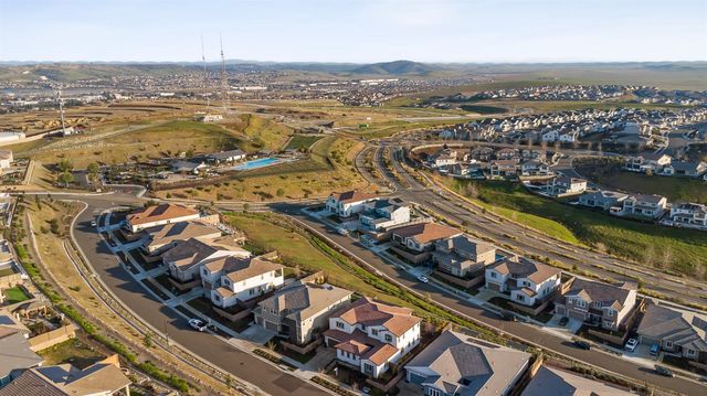 4773 Iron Bird Dr, Folsom, CA 95630