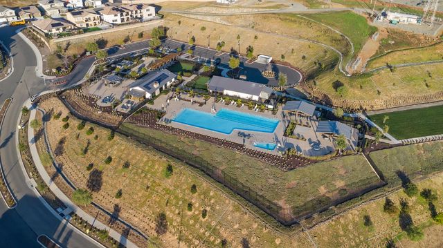 4773 Iron Bird Dr, Folsom, CA 95630