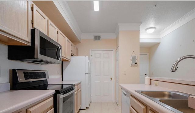 11490 VILLA GRAND 221, Fort Myers, FL 33913