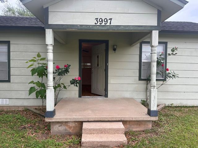 3997 FM535, Red Rock, TX 78662